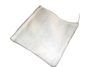 ПРЕДОЧИСТИТЕЛЬ ВОЗДУШНОГО ФИЛЬТРА 740-1109574 LIVNY