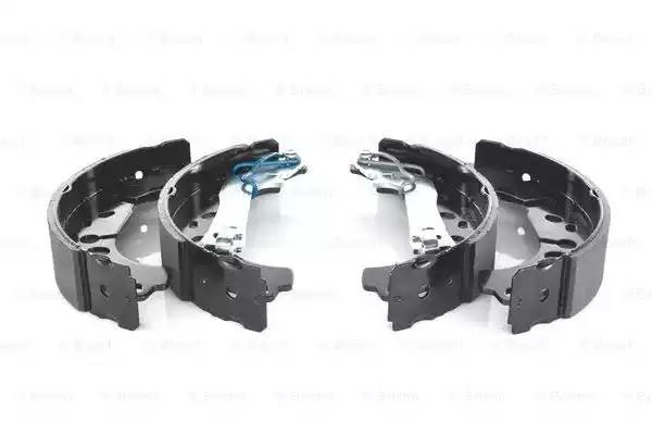 Колодки тормозные барабанные 0 986 487 703 BOSCH