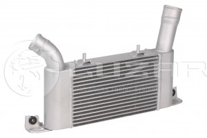 Охладитель наддувочного воздуха (интеркулера) LRIC1152 LUZAR